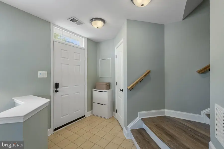23764 Clarksmeade Dr, Clarksburg, MD 20871 - #2