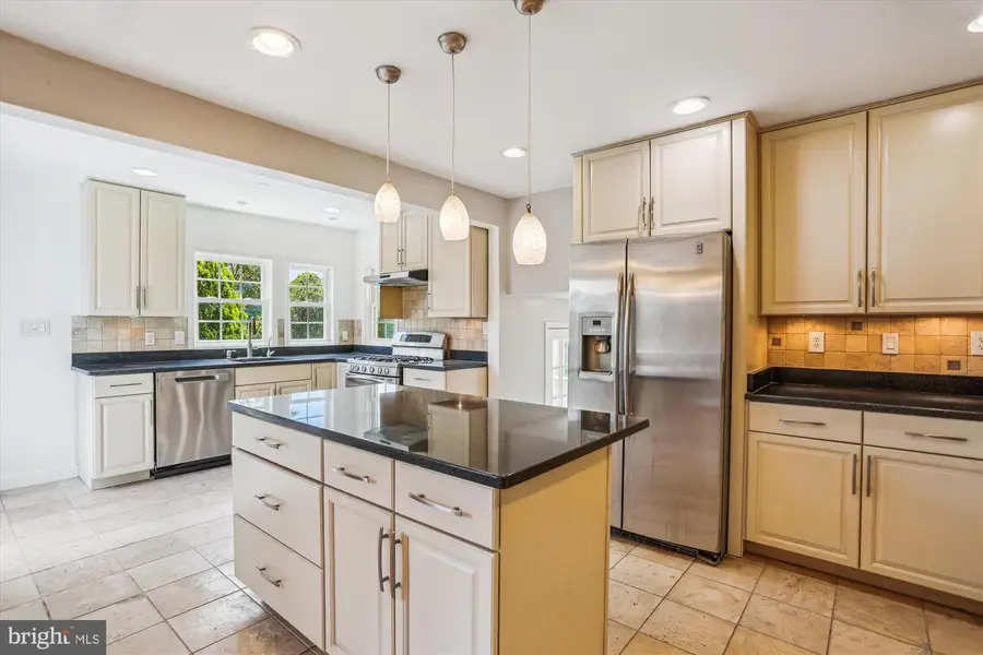 19916 Westerly Ave, Poolesville, MD 20837 - #3