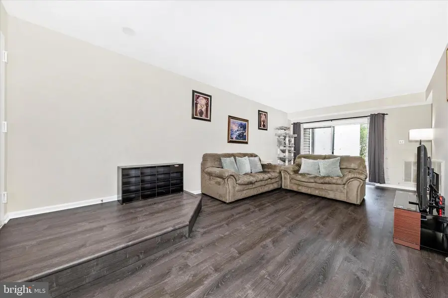 20319 Beaconfield Terrace #2, Germantown, MD 20874 - #3