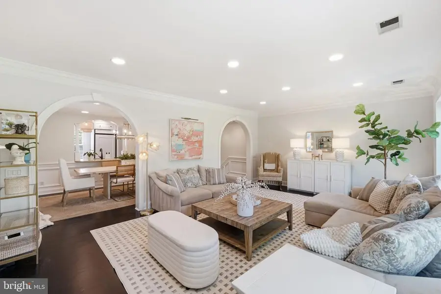 3523 Hamlet Pl #501, Chevy Chase, MD 20815 - #3