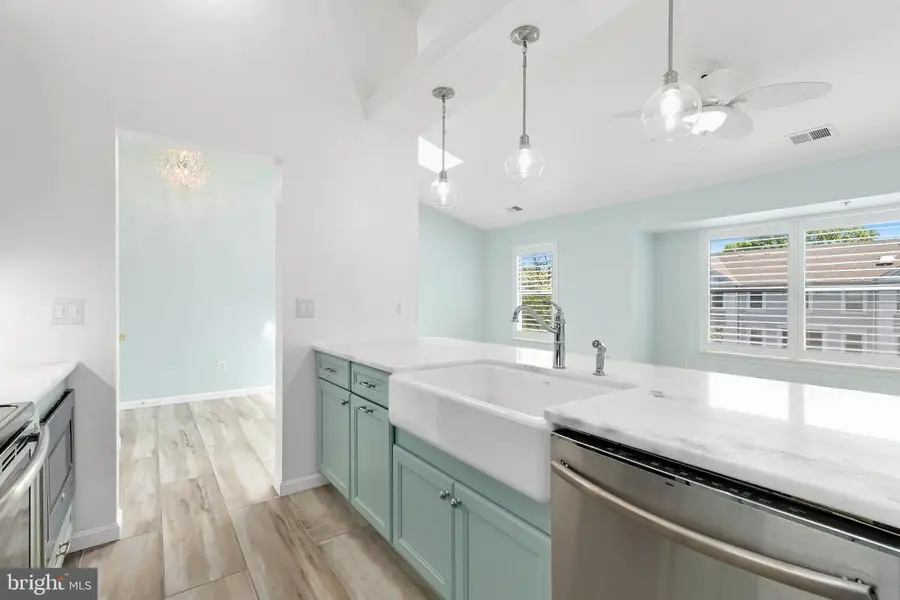 2610 Camelback Ln #9, Silver Spring, MD 20906 - #3