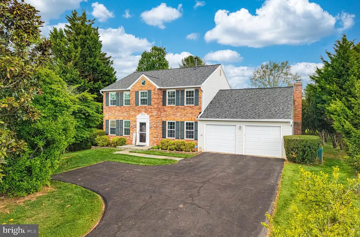 7201 Dubuque Ct, Rockville, MD 20855 - #1