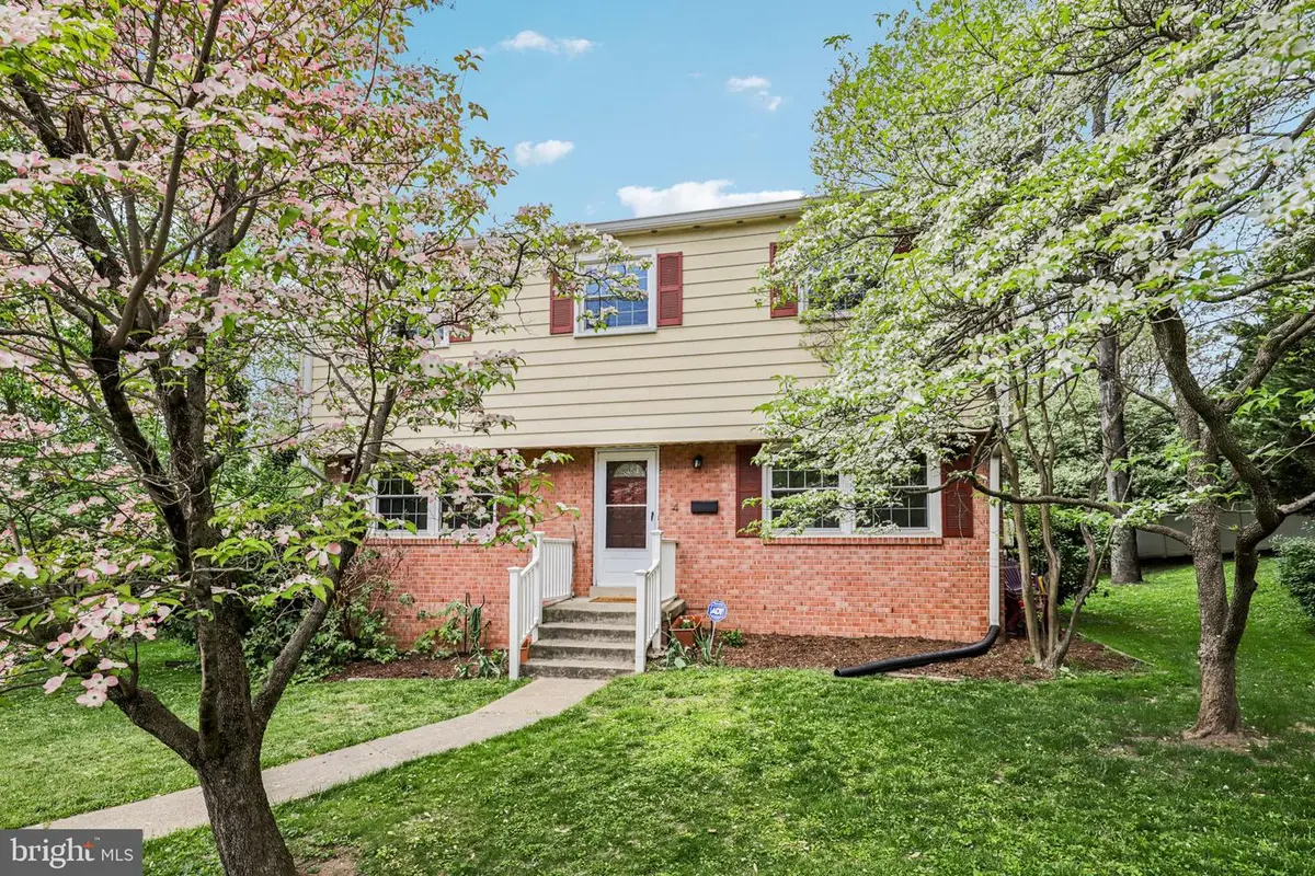 4 Burket Ct, Silver Spring, MD 20910 - #1