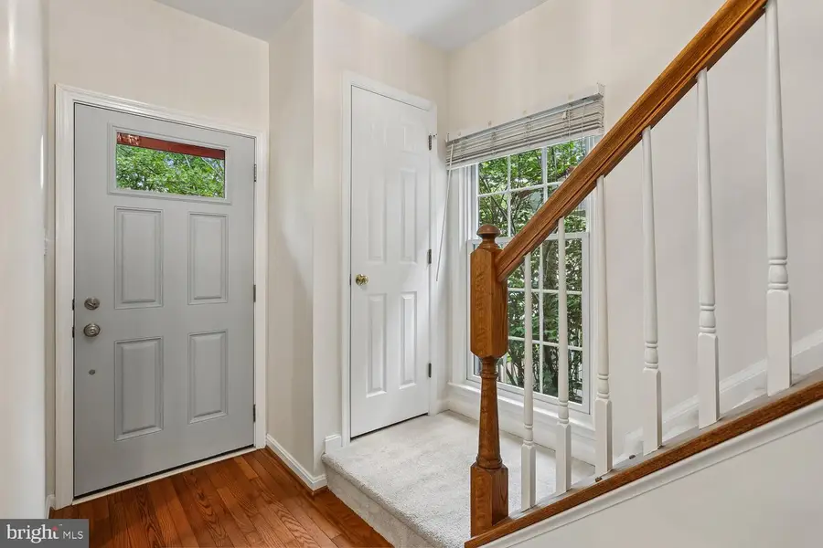 222 Beckwith St, Gaithersburg, MD 20878 - #2