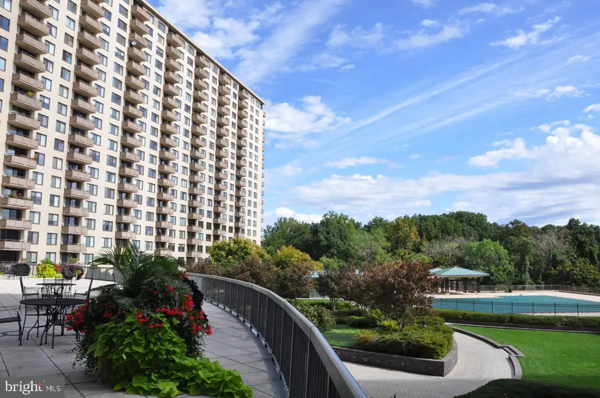 5225 Pooks Hill Rd #1301n, Bethesda, MD 20814 - #1