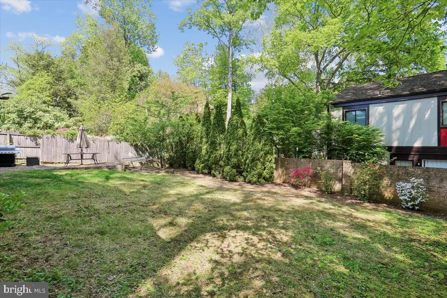 9011 Kirkdale Rd, Bethesda, MD 20817 - #3