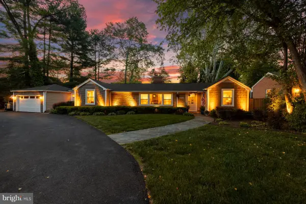 3707 East West Hwy, CHEVY CHASE, MD 20815