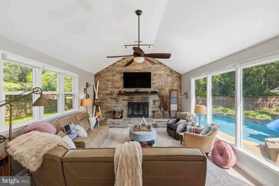 3707 East West Hwy, Chevy Chase, MD 20815 - #2