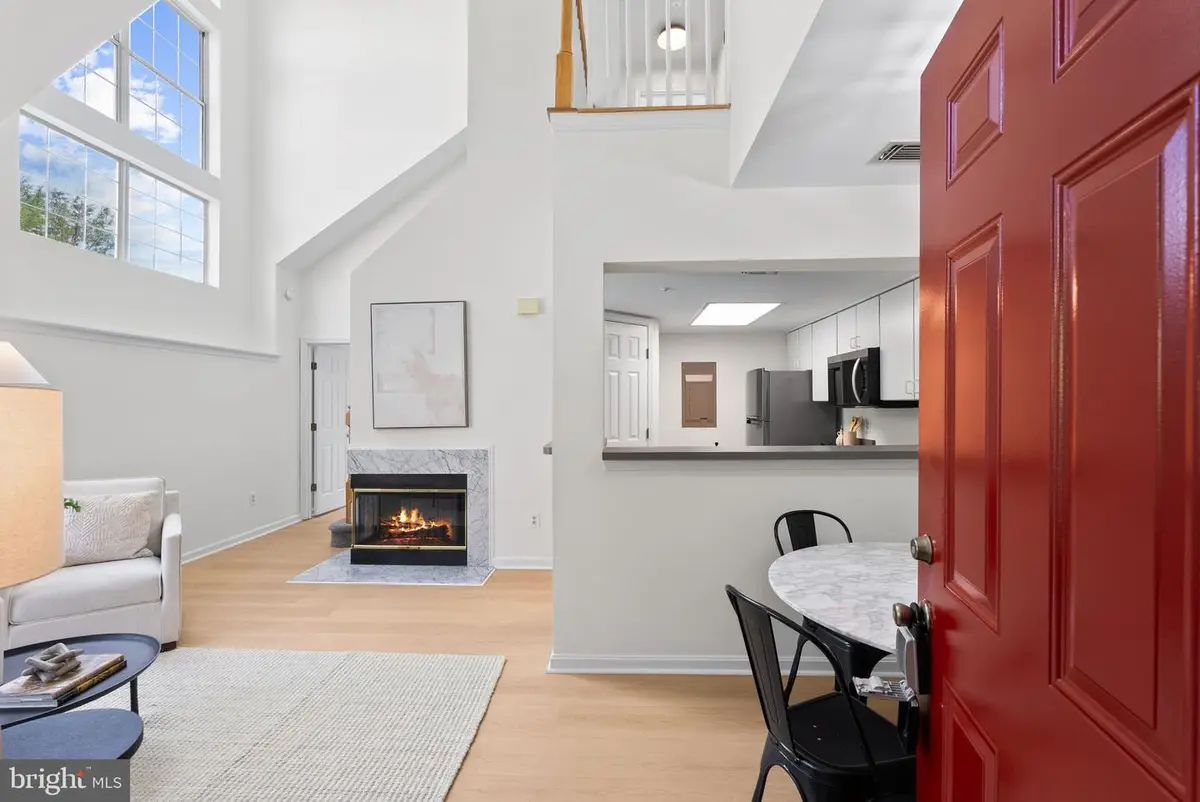 921 Hillside Lake Terrace #308, Gaithersburg, MD 20878 - #1