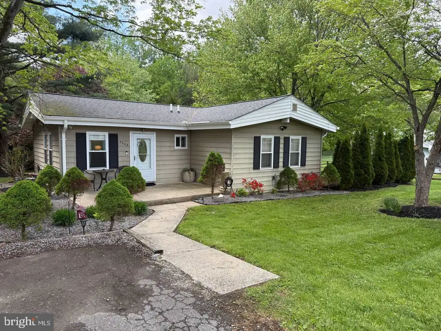 7340 Damascus Rd, Gaithersburg, MD 20882 - #3