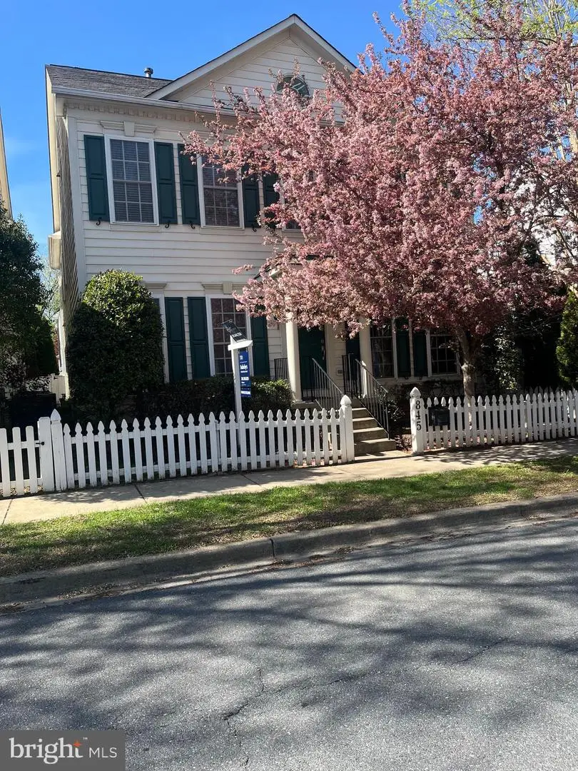 845 Lake Varuna Dr, Gaithersburg, MD 20878 - #1