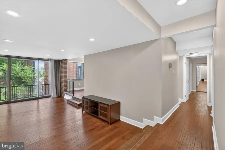 2004 Coleridge Dr #20-201, Silver Spring, MD 20902 - #2