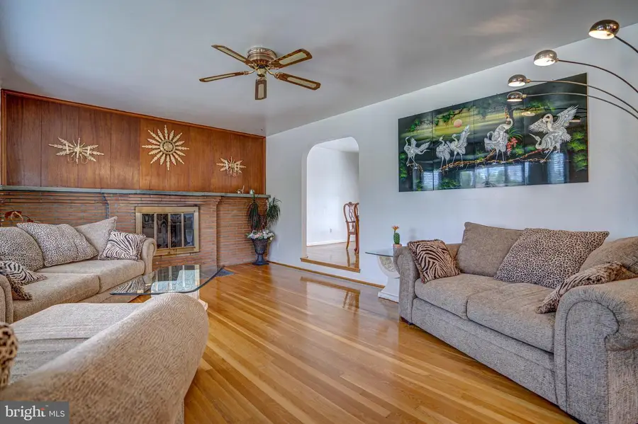 907 Tracy Dr, Silver Spring, MD 20904 - #3