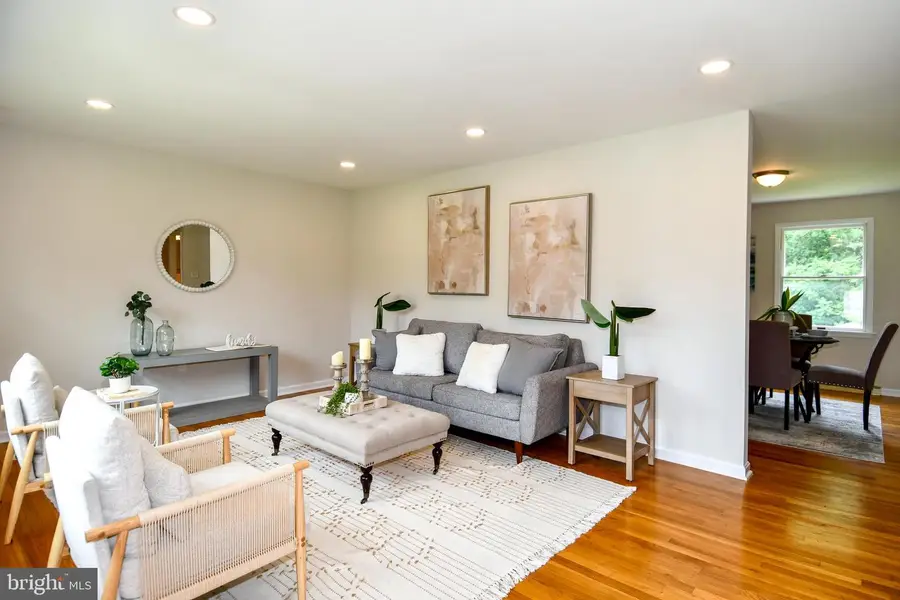 24909 Woodfield School Rd, Gaithersburg, MD 20882 - #2
