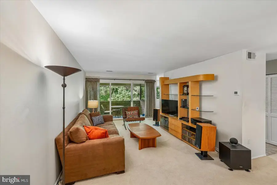 401 Christopher Ave #33, Gaithersburg, MD 20879 - #2