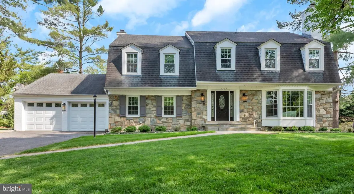 7508 Pepperell Dr, Bethesda, MD 20817 - #1