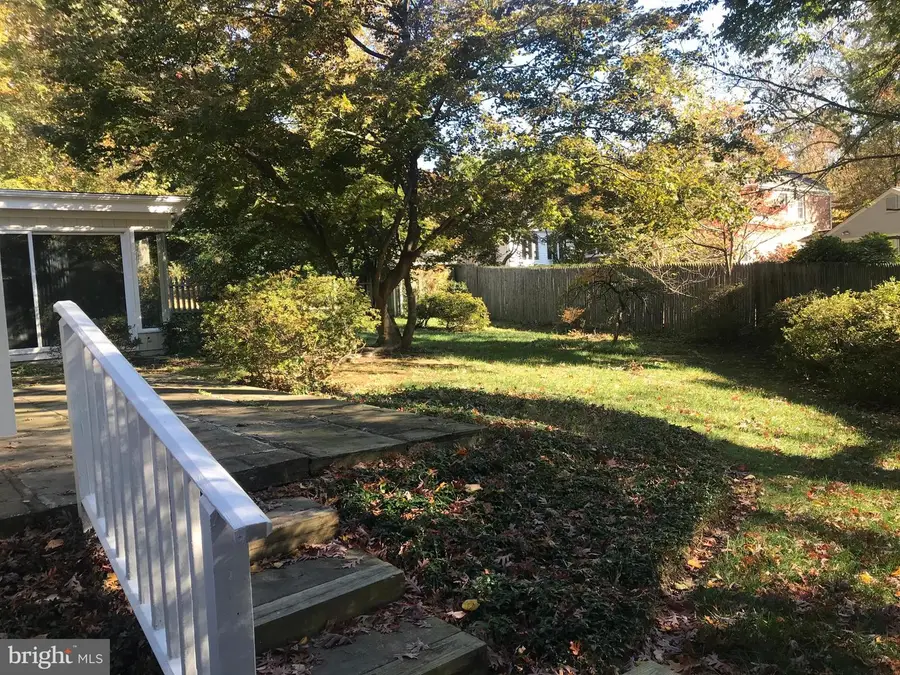 5626 Knollwood Rd, Bethesda, MD 20816 - #2