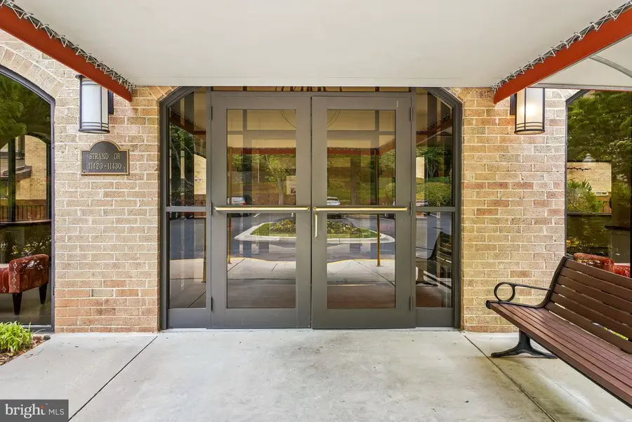 11420 Strand Dr #r-009, North Bethesda, MD 20852 - #2