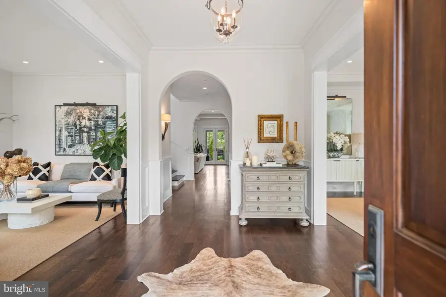 4815 Drummond Ave, Chevy Chase, MD 20815 - #3