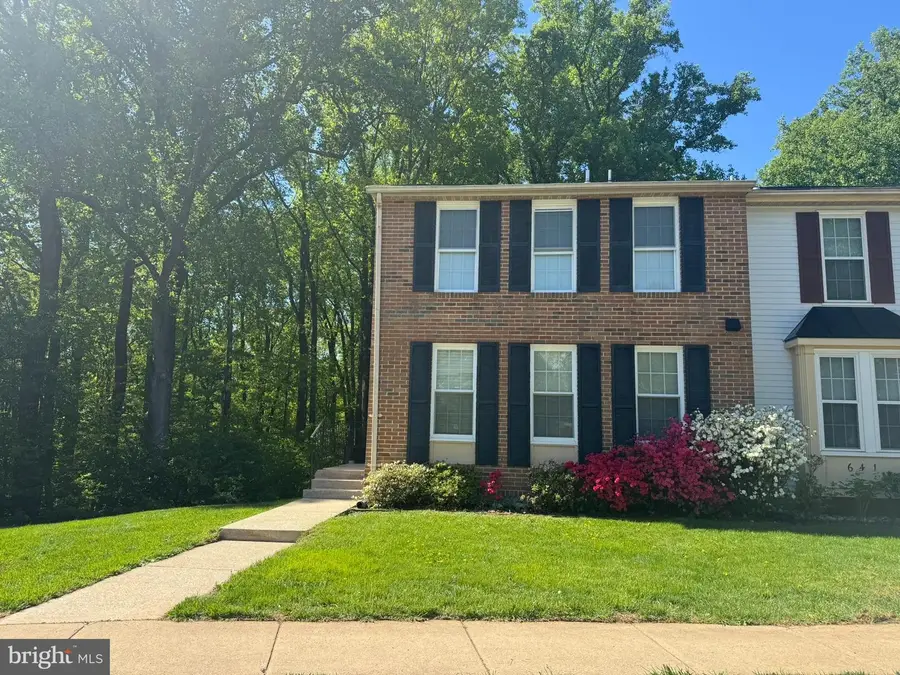 639 Coral Reef Dr, Gaithersburg, MD 20878 - #3