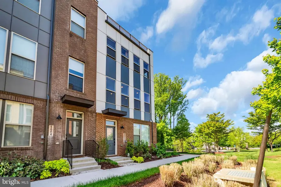 5002 Oakmoore Dr, Rockville, MD 20852 - #2
