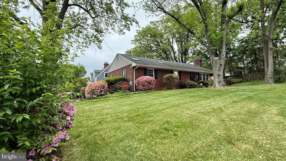 9807 Merwood Ln, Silver Spring, MD 20901 - #1