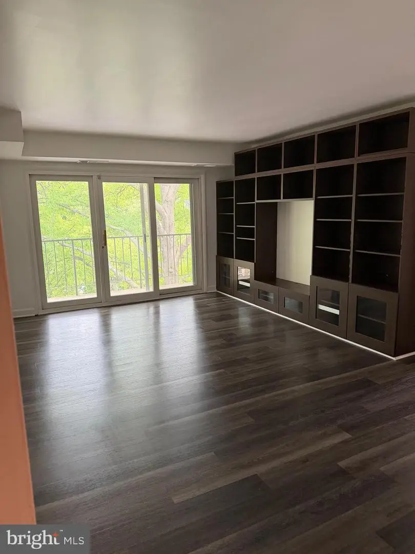 11923 Parklawn Dr #304, Rockville, MD 20852 - #1