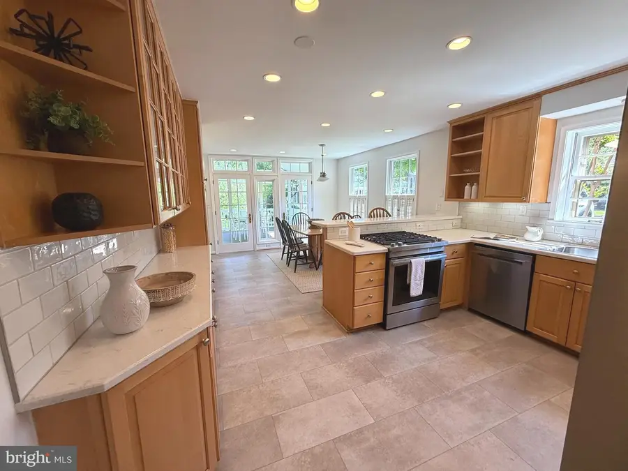 4313 Westbrook Ln, Kensington, MD 20895 - #2