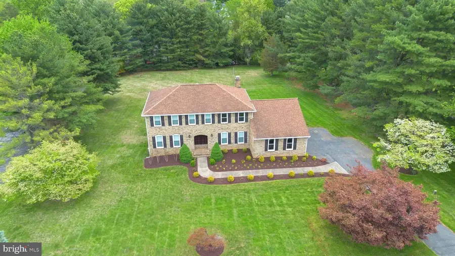 20809 Merle Dr, Gaithersburg, MD 20882 - #2