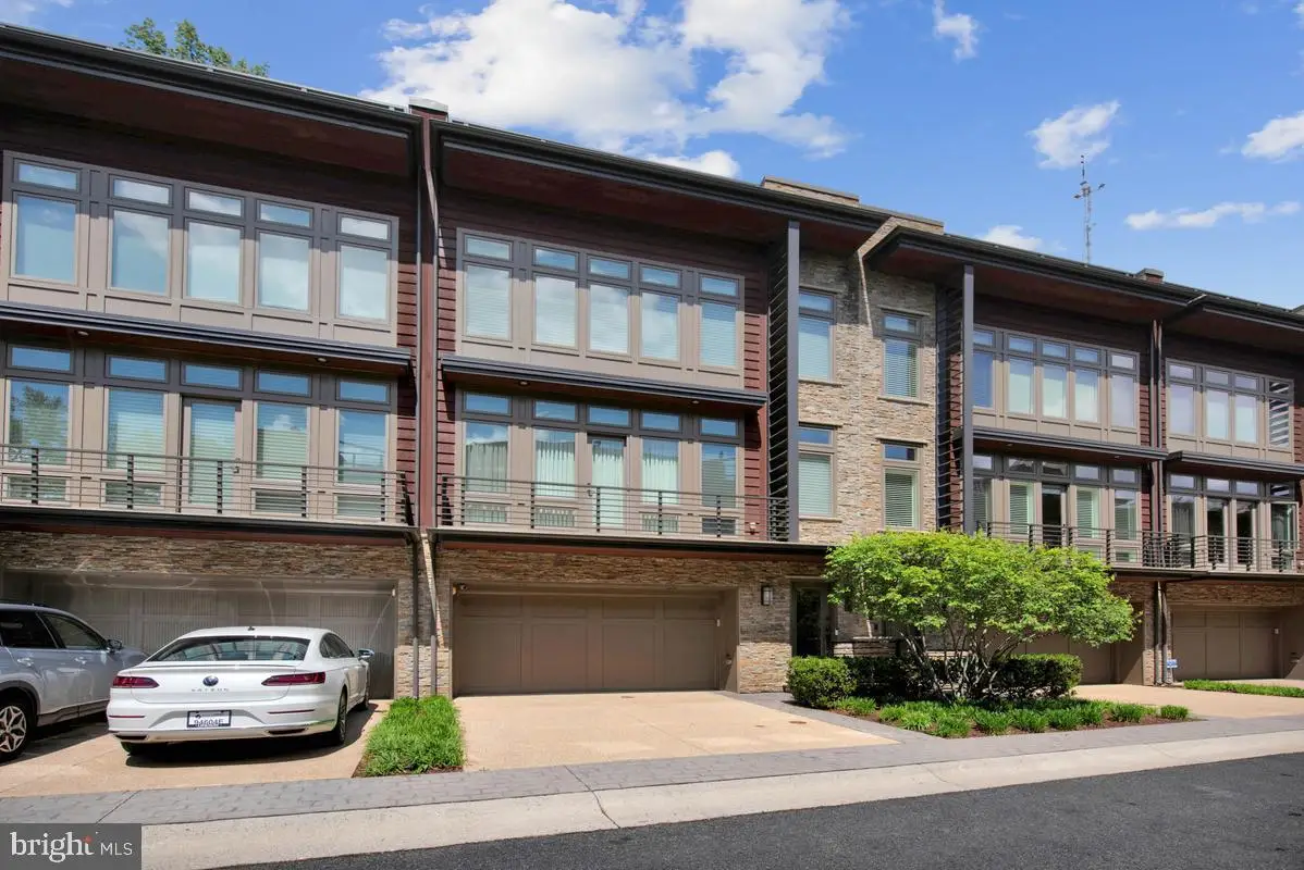 5131 Willet Bridge Rd, Bethesda, MD 20816 - #1