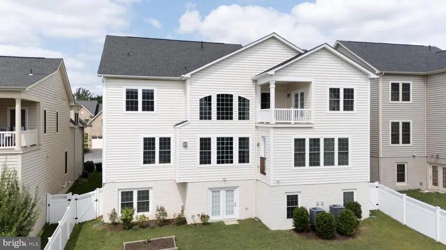 11524 Dogwood Hills Dr, Clarksburg, MD 20871 - #2