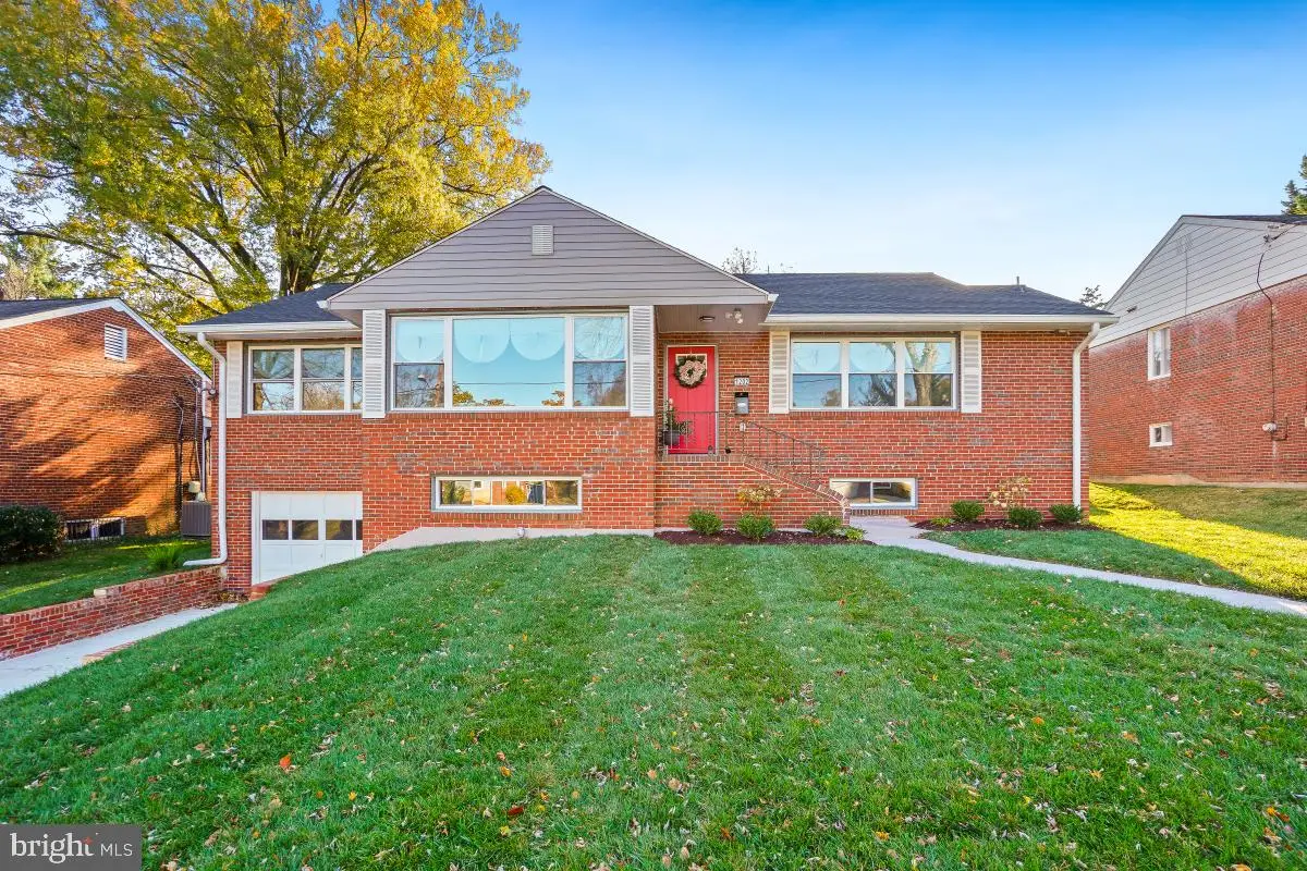 1202 Burton St, Silver Spring, MD 20910 - #1