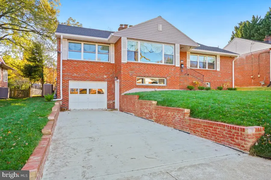 1202 Burton St, Silver Spring, MD 20910 - #2