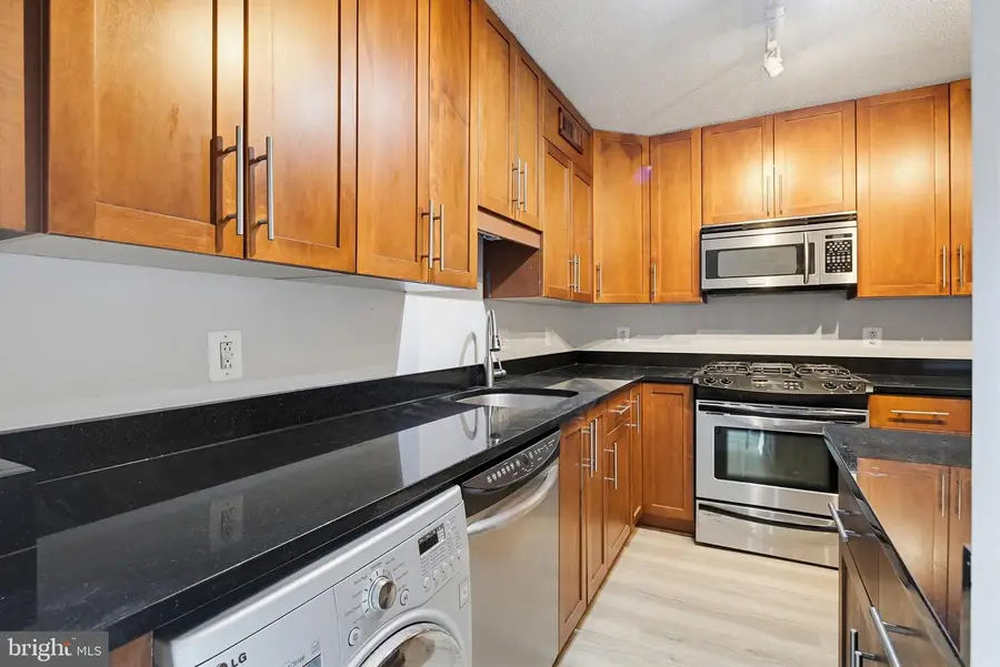 7333 New Hampshire Ave #516, Takoma Park, MD 20912 - #3