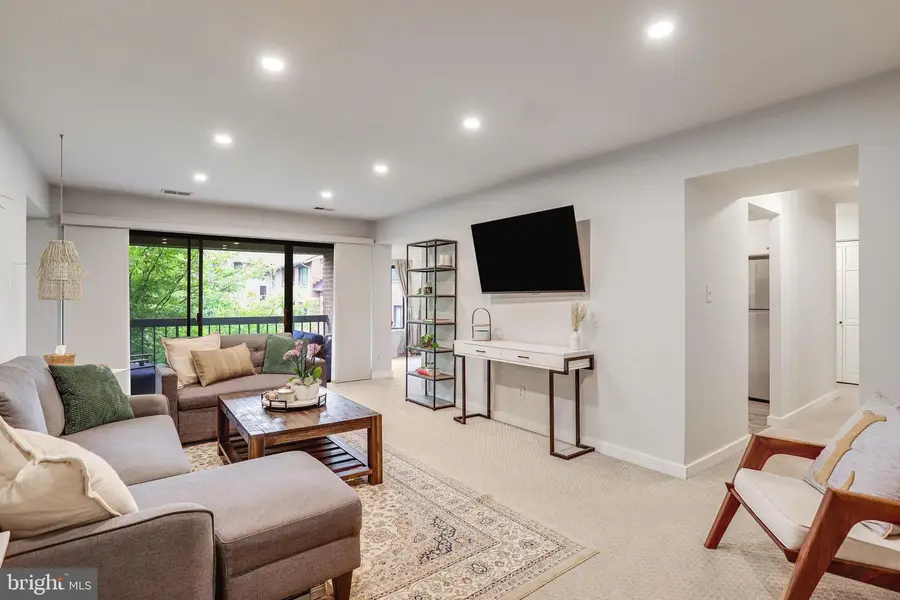 11305 Commonwealth Dr #201, Rockville, MD 20852 - #3