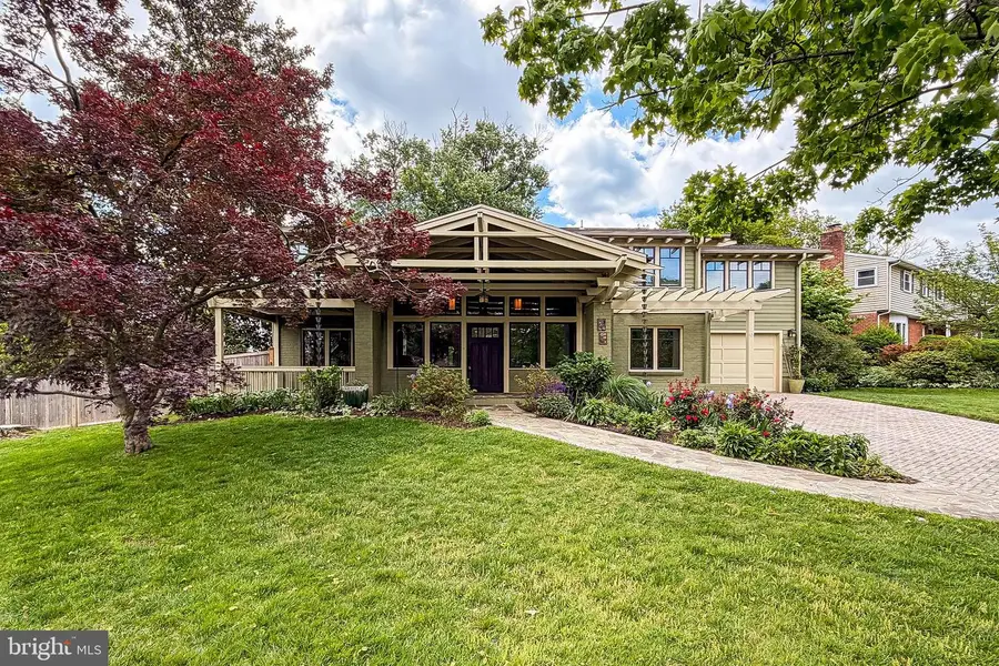 9715 De Paul Dr, Bethesda, MD 20817 - #2