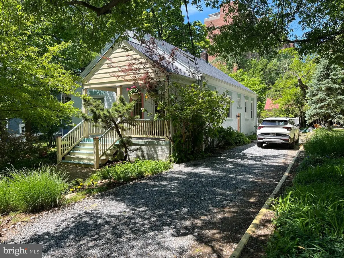 9 Pine Ave, Takoma Park, MD 20912 - #1