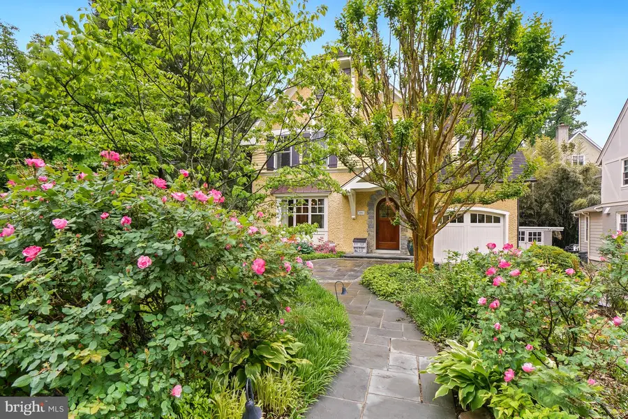 4004 Underwood St, Chevy Chase, MD 20815 - #2