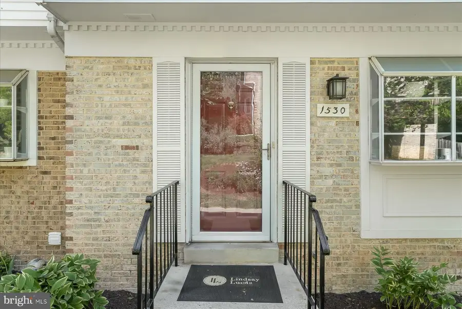 1530 Tanyard Hill Rd, Gaithersburg, MD 20879 - #3