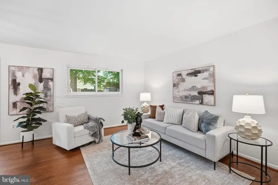 14429 Brad Dr, Rockville, MD 20853 - #3