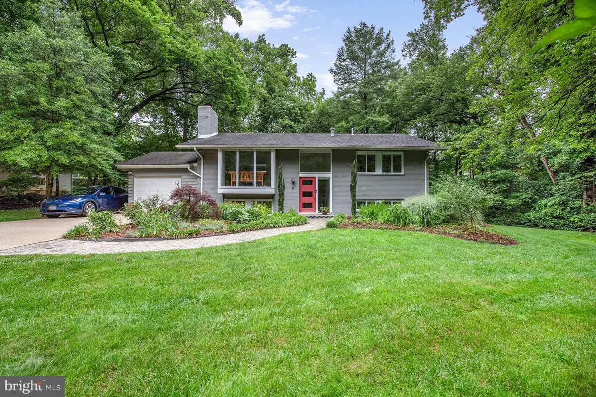 5 Persimmon Ct, Bethesda, MD 20817 - #1