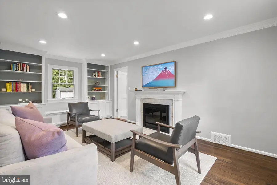 5209 Augusta St, Bethesda, MD 20816 - #2