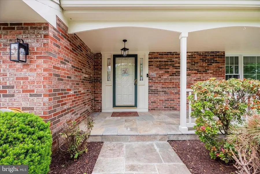 10748 Middleboro Dr, Damascus, MD 20872 - #3