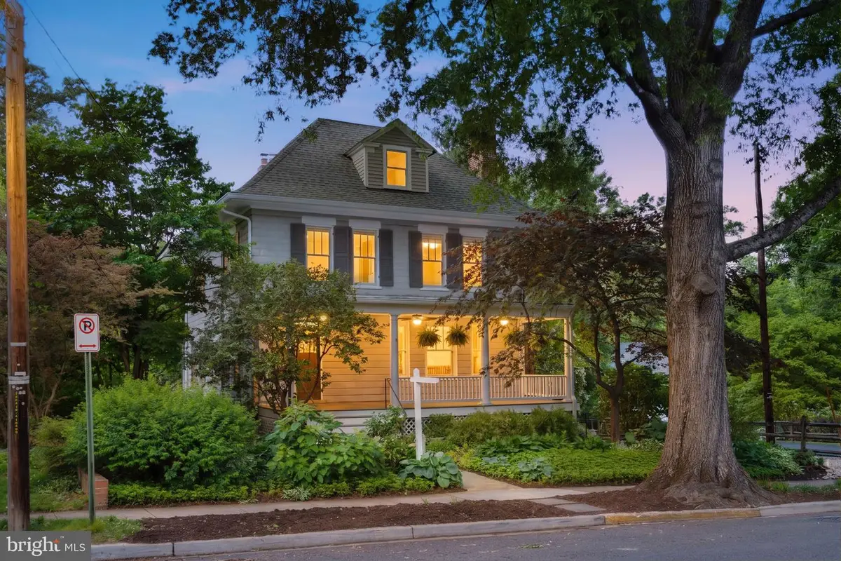 3419 Raymond St, Chevy Chase, MD 20815 - #1