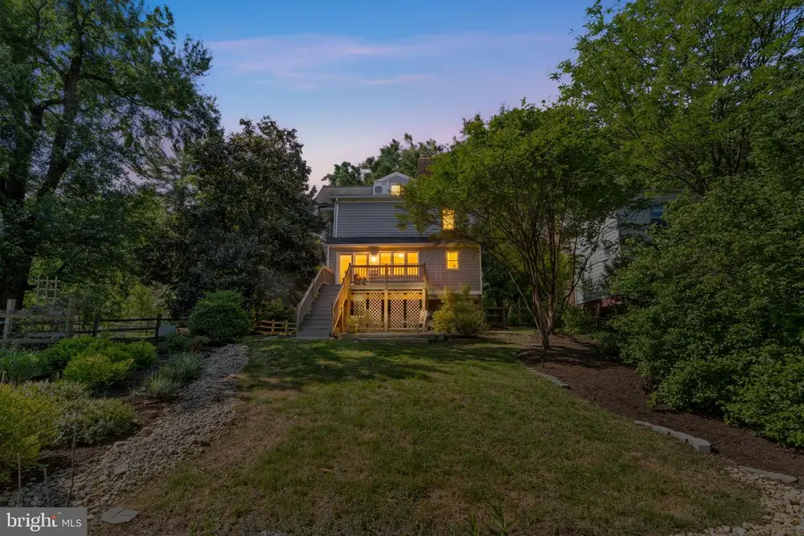 3419 Raymond St, Chevy Chase, MD 20815 - #2