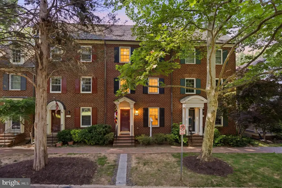 211 Firehouse Ln, Gaithersburg, MD 20878 - #2