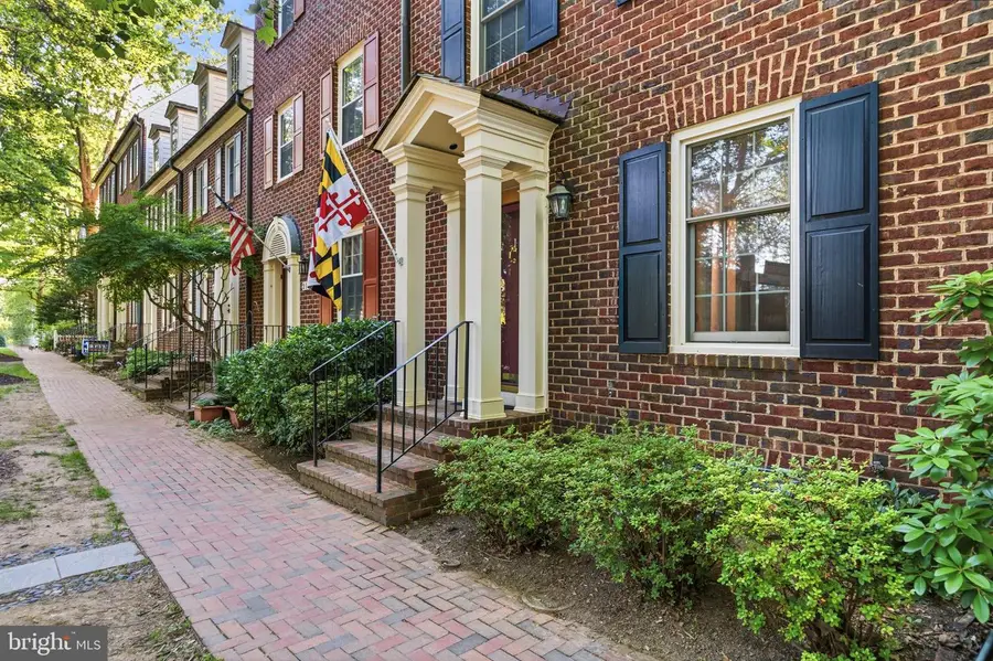 211 Firehouse Ln, Gaithersburg, MD 20878 - #3