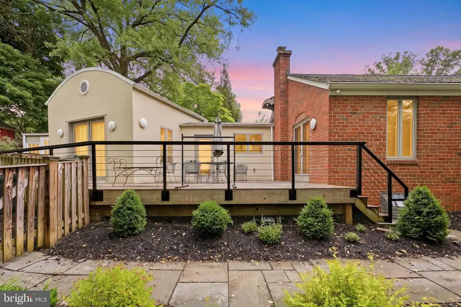 9109 Bradford Rd, Silver Spring, MD 20901 - #2