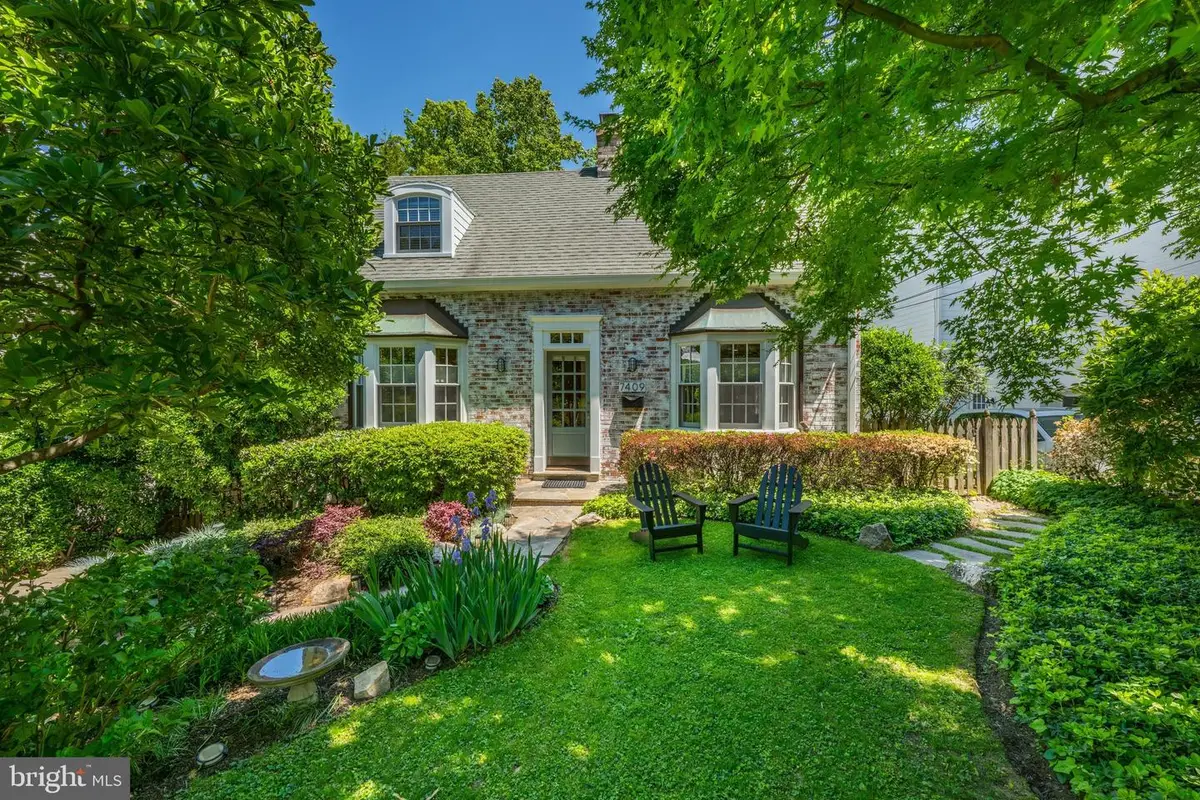 7409 Ridgewood Ave, Chevy Chase, MD 20815 - #1