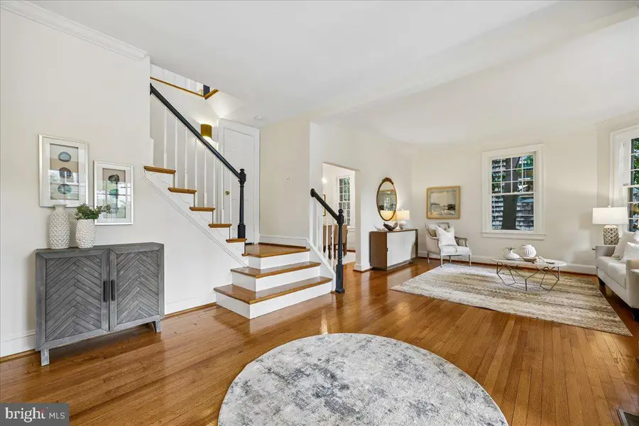 112 Quincy St, Chevy Chase, MD 20815 - #3